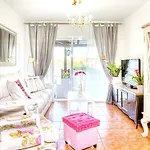 Elegant In فيلة كوراليهو